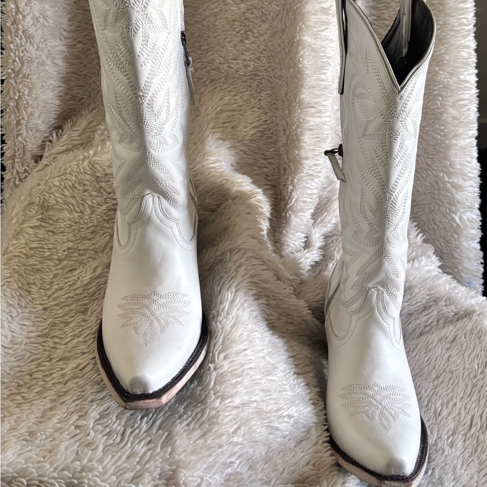 LB0526A LANE BOOTS WOMEN'S SMOKESHOW BOOTS Size 8